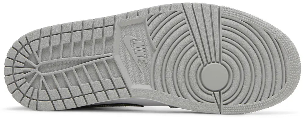 Air Jordan 1 Mid 'Light Smoke Grey'